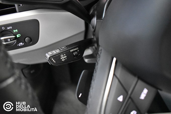 AUDI A4 Avant 40 TDI quattro S tronic Business Advanced